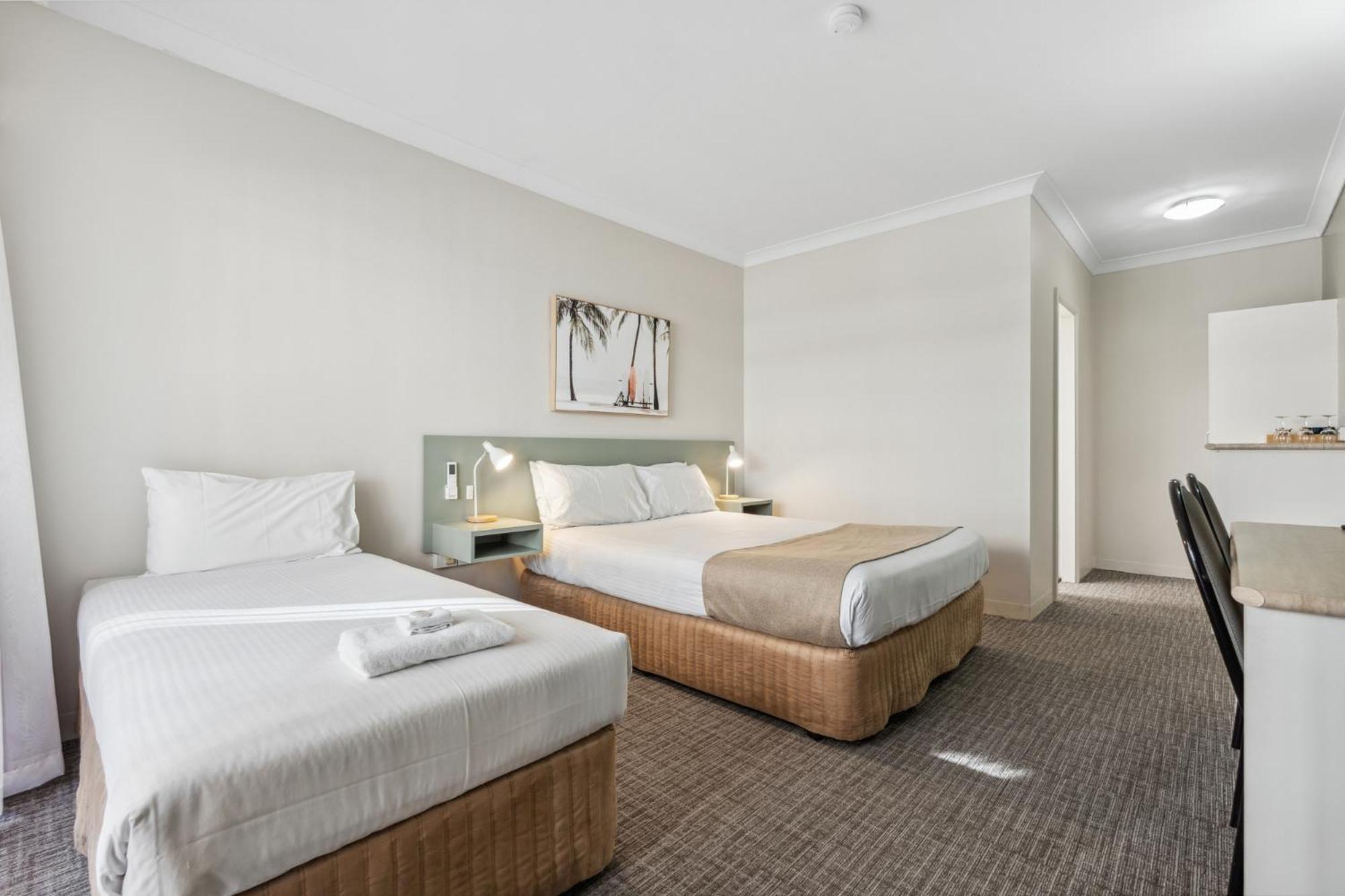 Econo Lodge Dockside Glenelg Adelaide Exterior photo